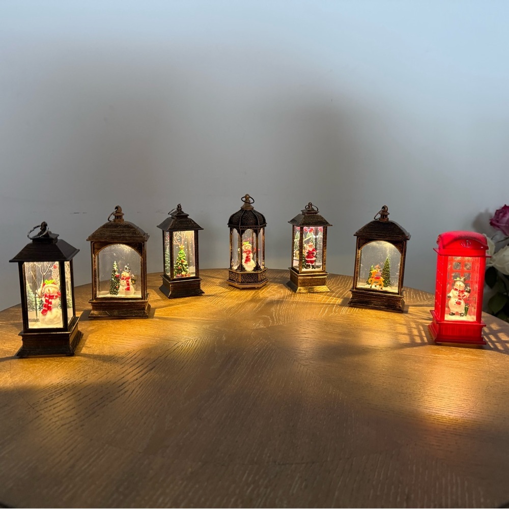 Elegant Snowman Lantern Decor – Winter LED Light Christmas Display